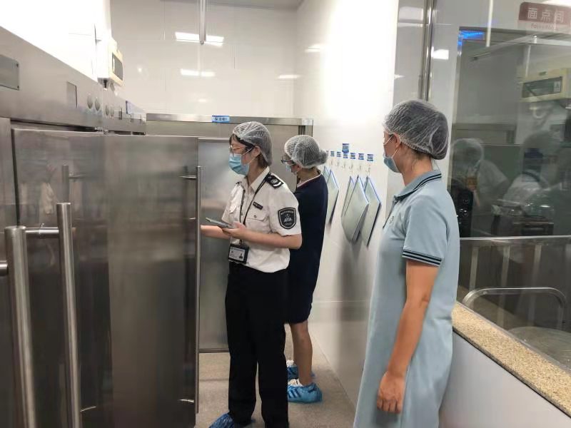 深圳市市场监管部门未雨绸缪开展校园及周边食品安全检查