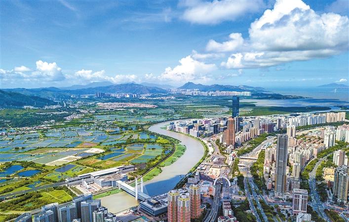 收到了来自深圳的一份礼物——一本详细介绍河套深港科技创新合作区的