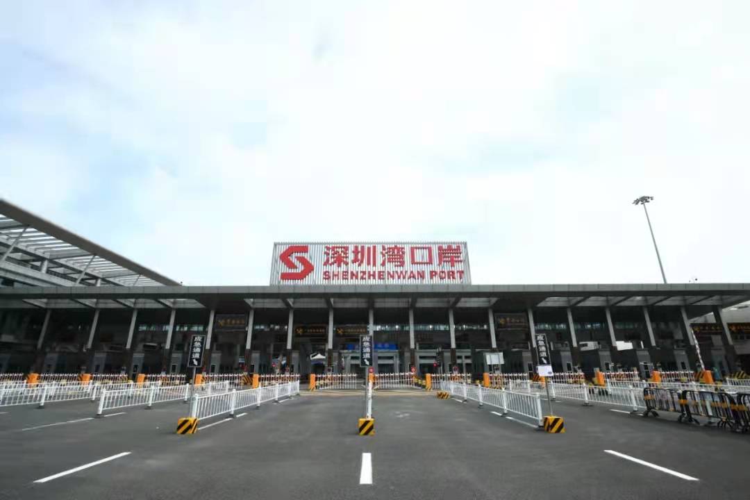 春节临近深圳湾口岸入境旅客量将迎小高峰最新入境要求来了