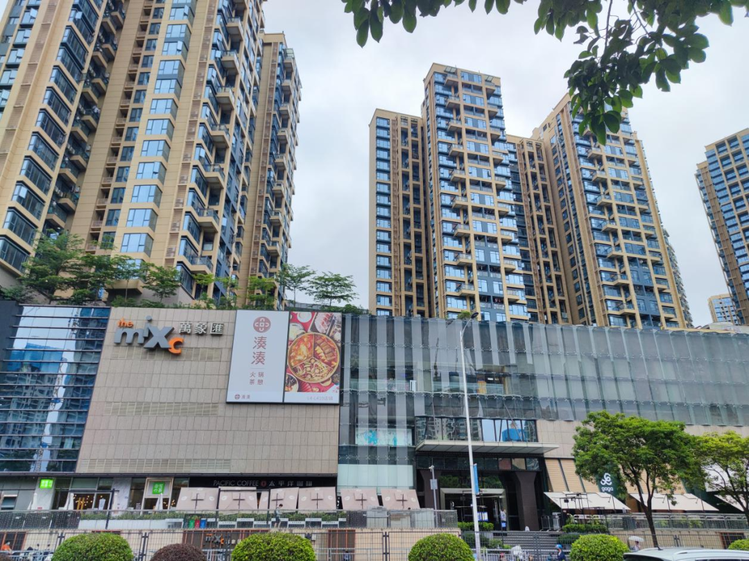 最高已建30层百鸽笼地铁口这个布吉网红盘等太久了