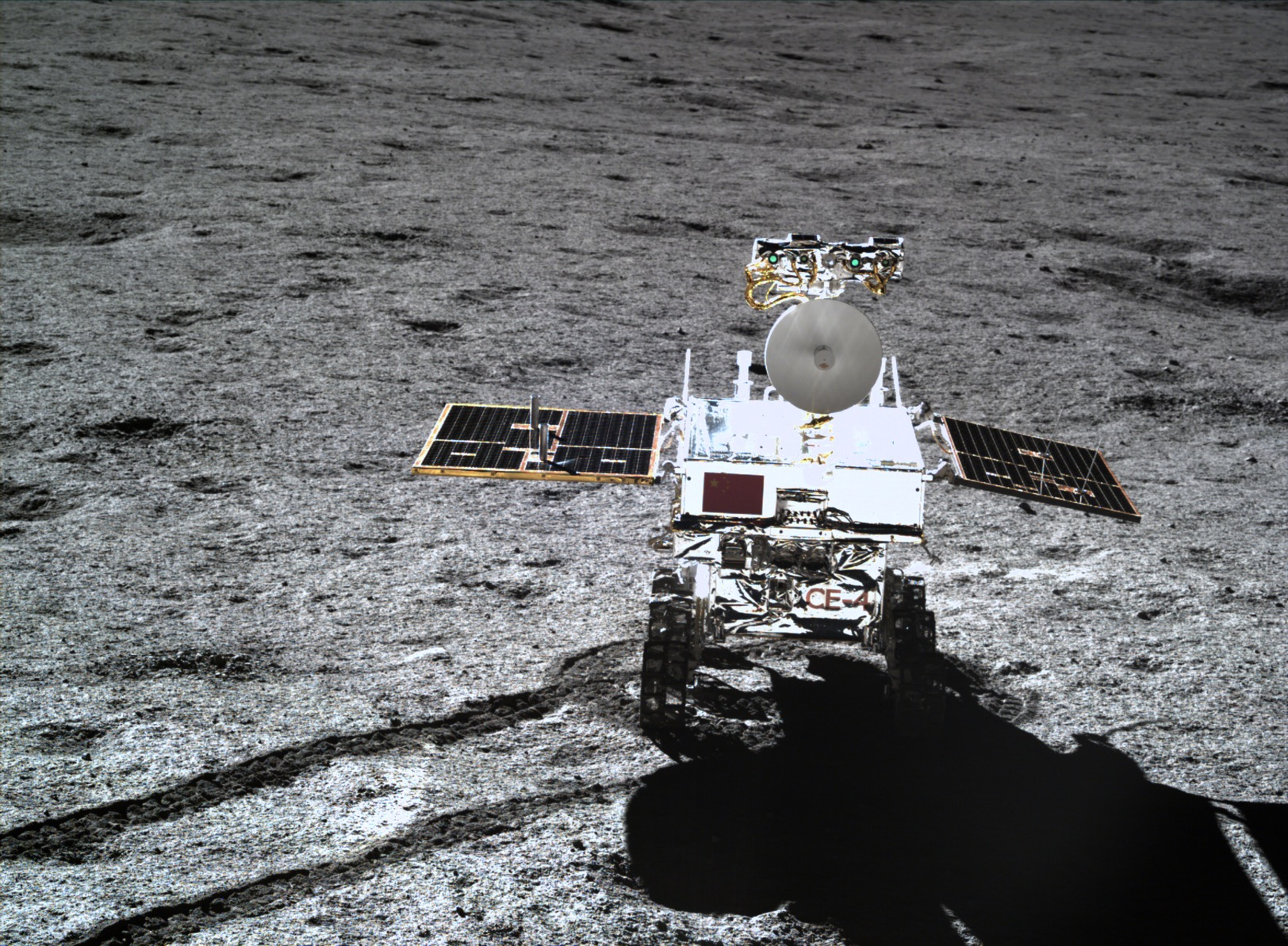 地形地貌相机对月球车正面成像嫦娥七号包括四 器 一星,分别是着陆器