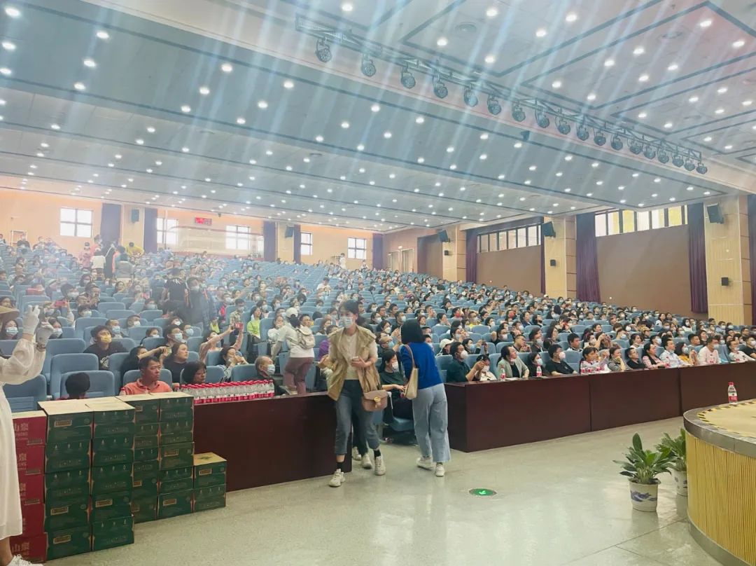 关注4月15日深外集团龙华高中部第二场校园开放日点击预约