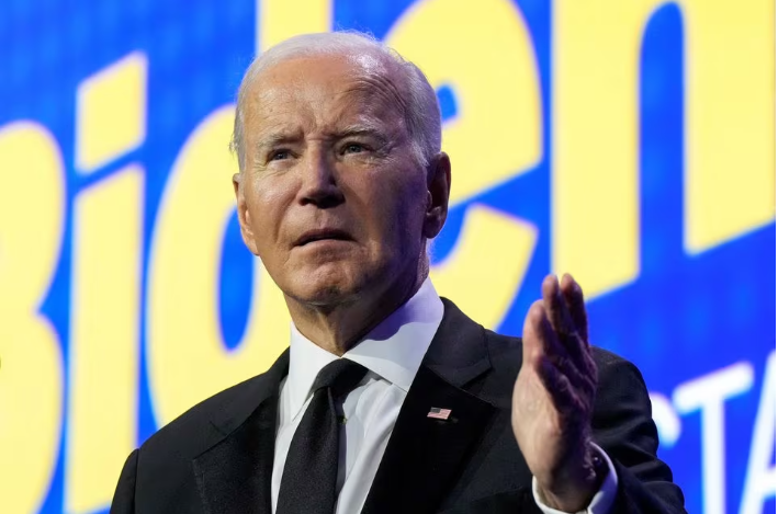 不敌特朗普拜登选情告急支持度持续走低