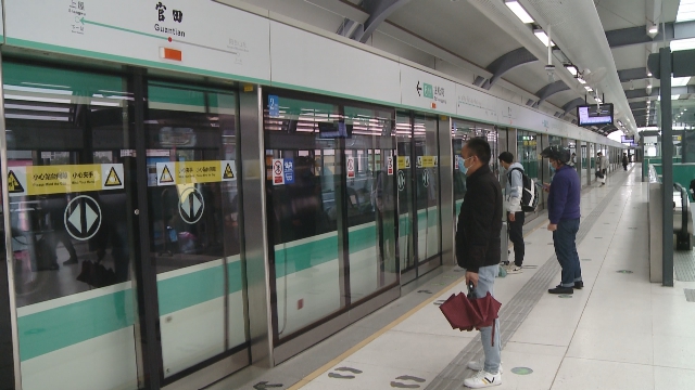 上屋站值班站长乘客:工作生活恢复正常上屋站和官田站恢复正常运营后