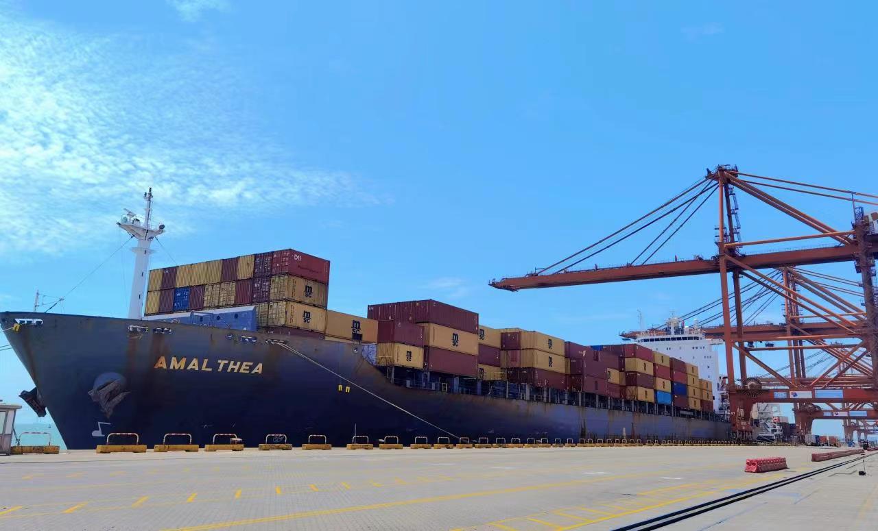 大铲湾码头迎来亚洲新航线