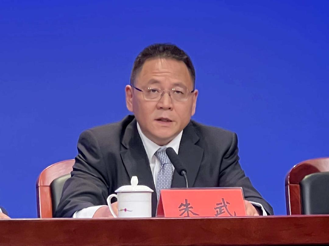 深圳市政府副秘书长朱武就大赛如何助力深圳技能人才队伍建设答记者