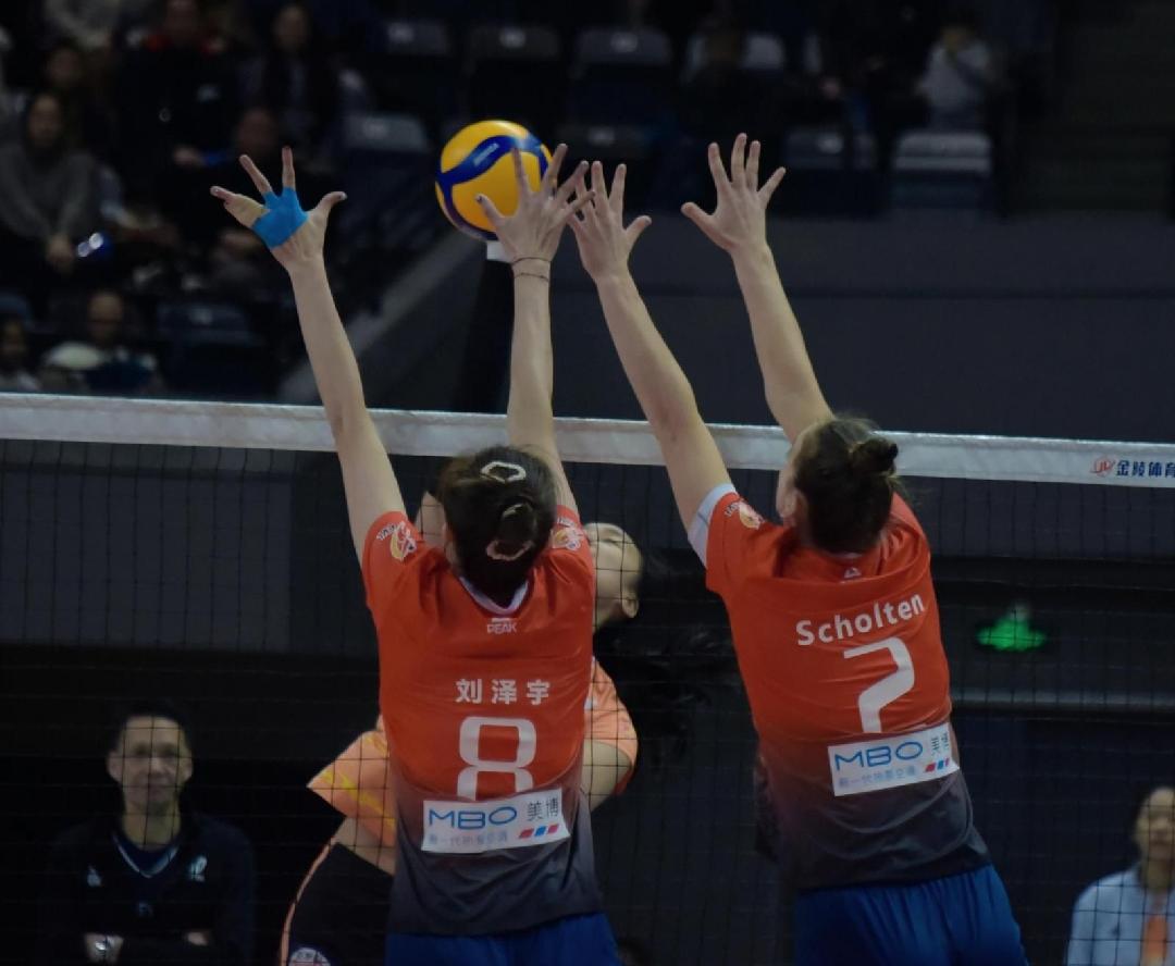 客场大逆转深圳澳洲虎中塞龙华女排32战胜浙江获得客场首胜
